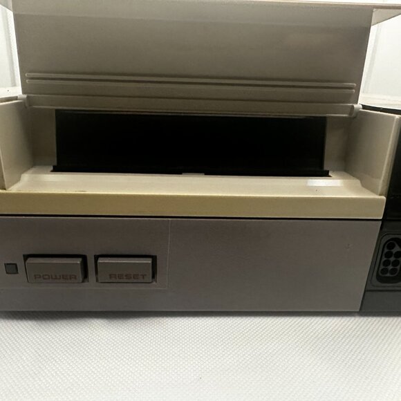 Original Nintendo NES Console-one controller NEW 72 pin installed VG - Picture 2 of 7